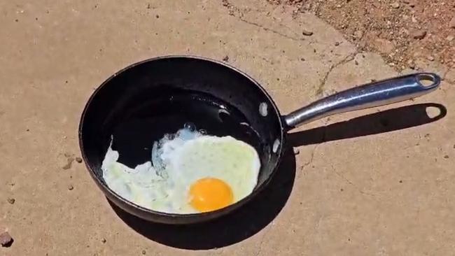 Frying an egg in Oodnadatta. Picture: The Pink Roadhouse