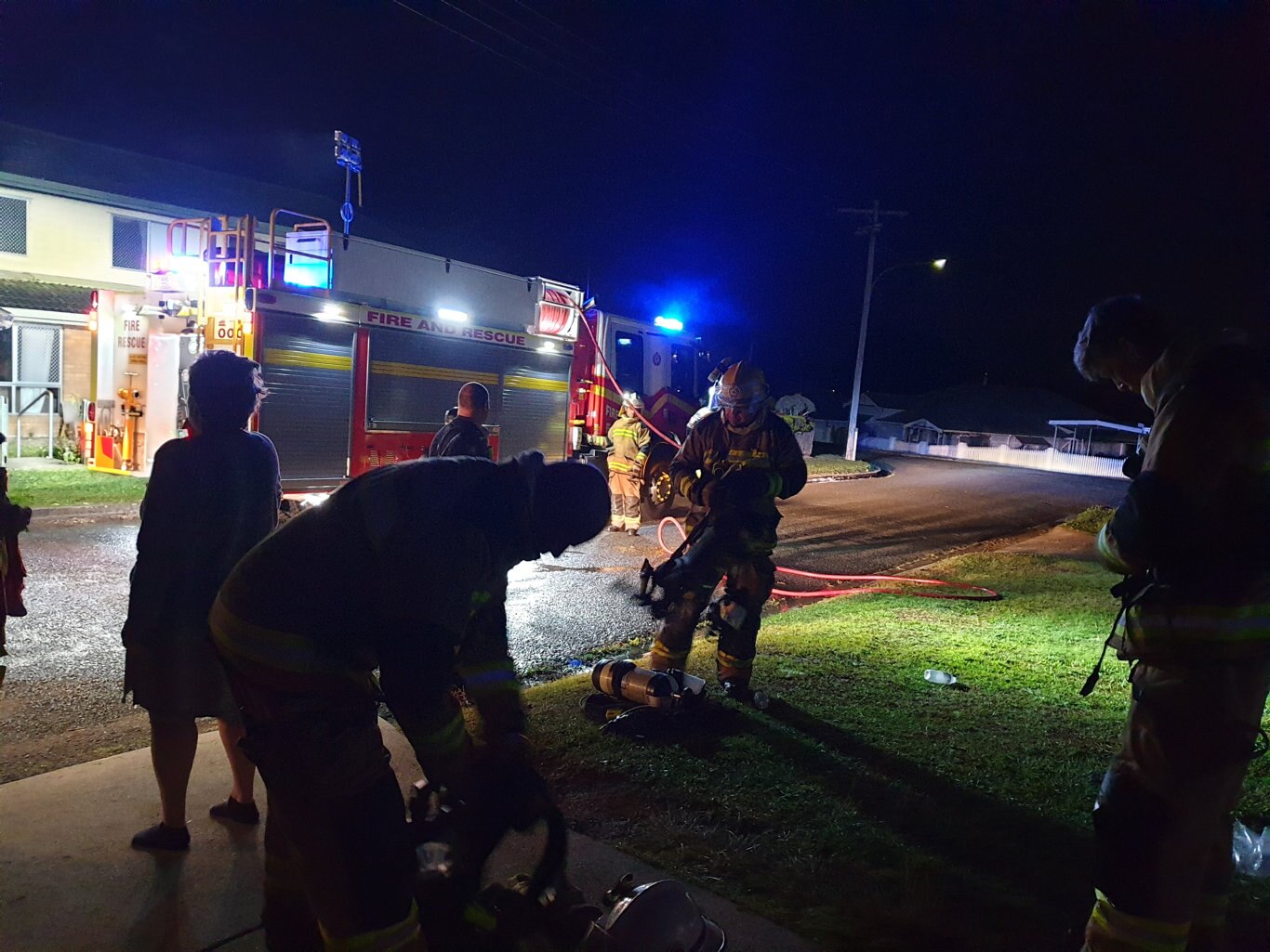 A Gympie unit was gutted by fire in the early hours of Tuesday morning.