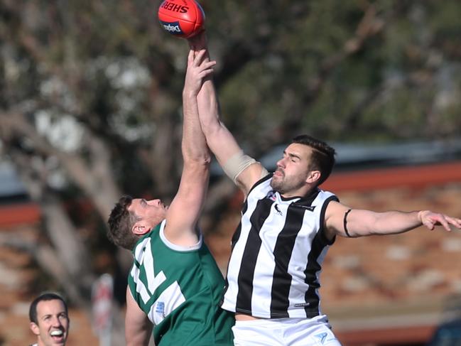 Joel McLellan (right) has joined Panton Hill from Montmorency. Picture: David Crosling