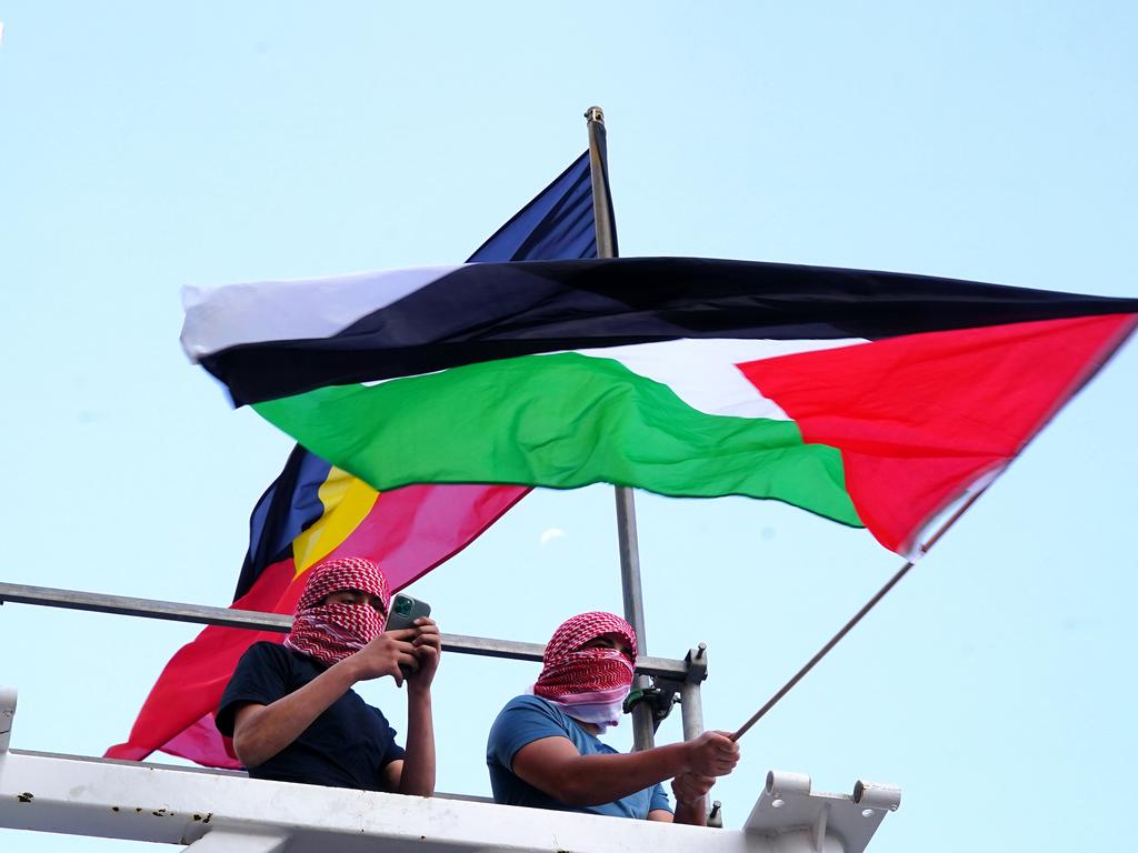 Australia’s Jewish community feared the protest would inflame anti-Semitic sentiment. And it felt the youngsters taking part would have a naive view of the conflict in Gaza.