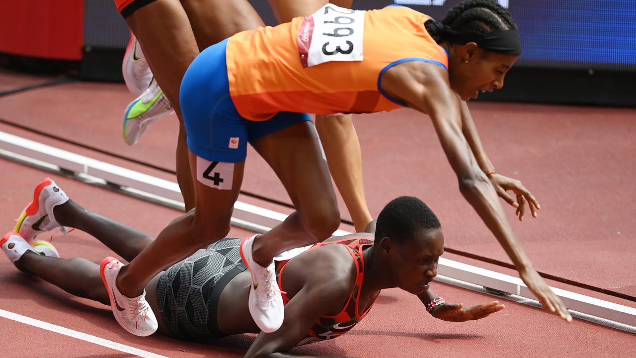 Sifan Hassan and Edinah Jebitok fell during the heat but luckily it didn’t cost Hassan. Picture: Getty Images