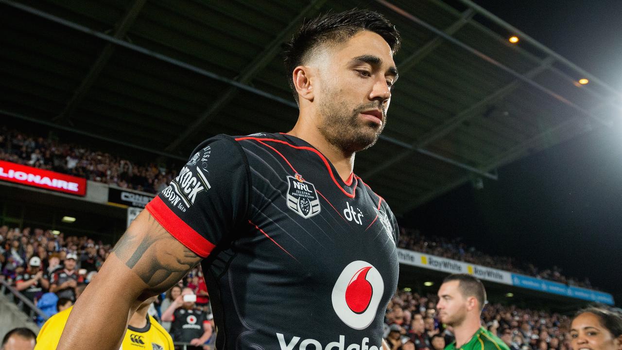 AUCKLAND, NEW ZEALAND - APRIL 07: Shaun Johnson of the Warriors runs out priot to the round five NRL match between the New Zealand Warriors and the North Queensland Cowboys at Mt Smart Stadium on April 7, 2018 in Auckland, New Zealand. (Photo by Kai Schwoerer/Getty Images)