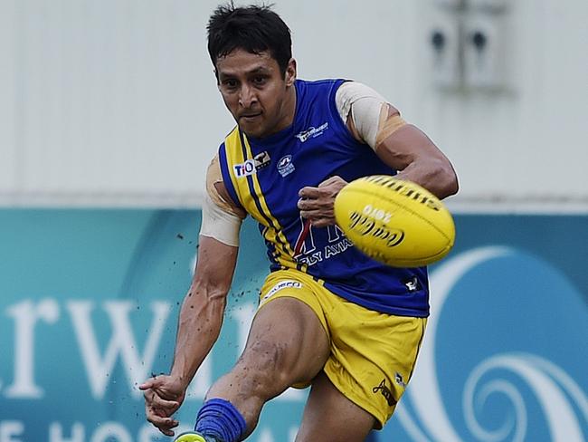 Wanderers' Aaron Motlop gets boot to ball. Picture: Keri Megelus