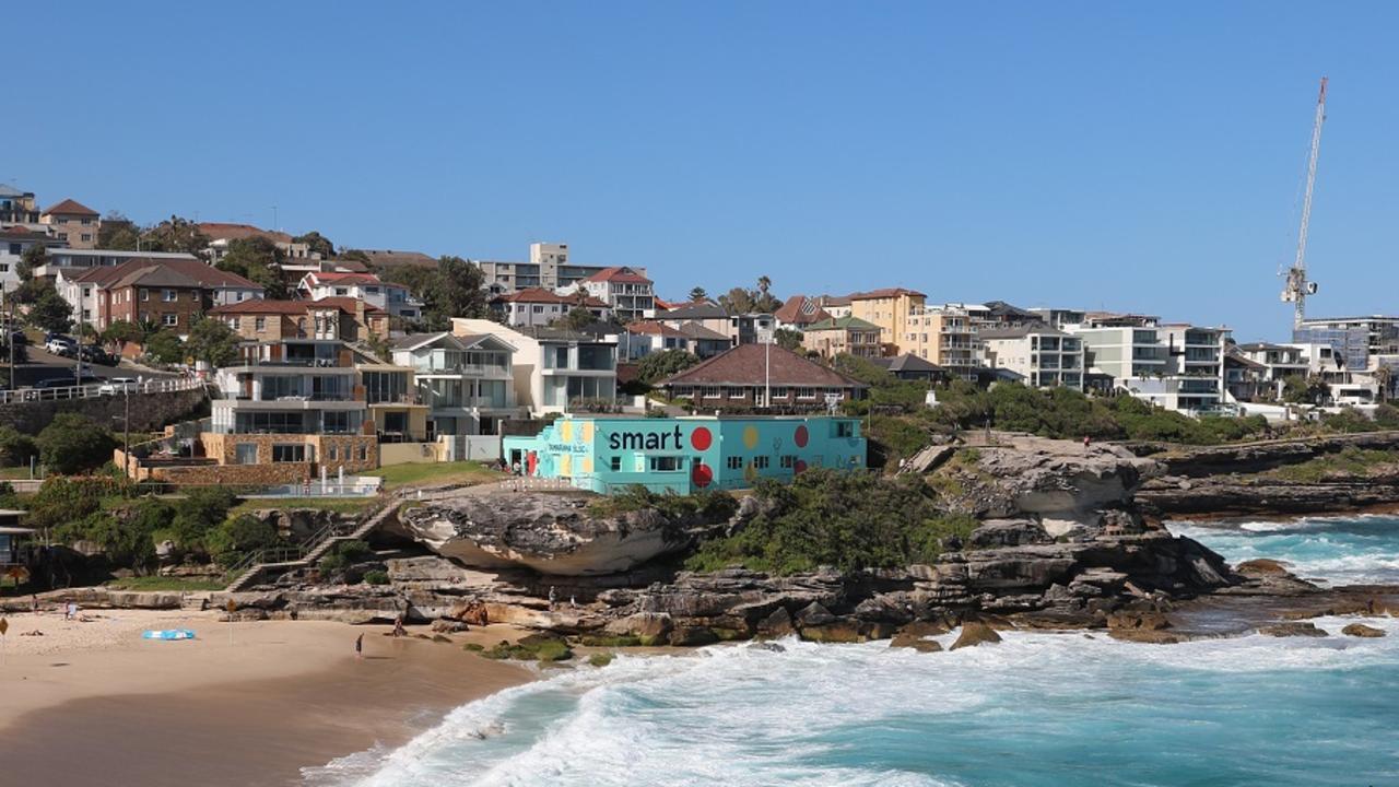 Tamarama Surf Club And 86 400 Bank Grab Attention With Mural Daily Telegraph