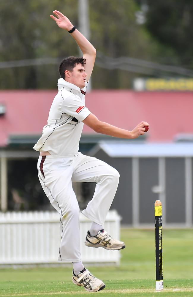 Ipswich bowler Jem Ryan Ipswich Vs Wests. Picture, John Gass.