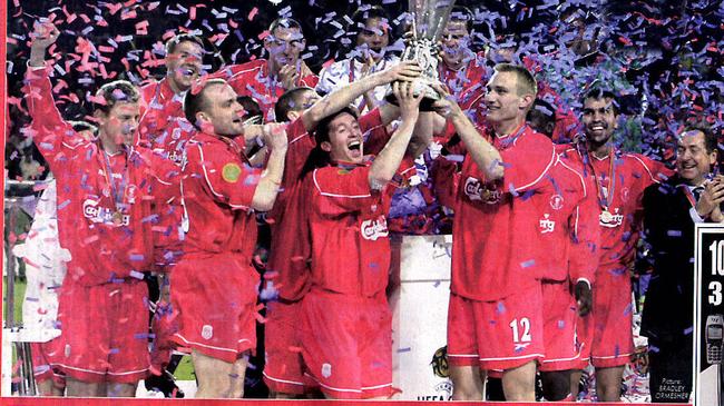 The back page of London’s Daily Mirror after Liverpool won the UEFA Cup in 2001. Robbie Fowler (left) and Sami Hyypia lift the trophy. Markus Babbel is at right.