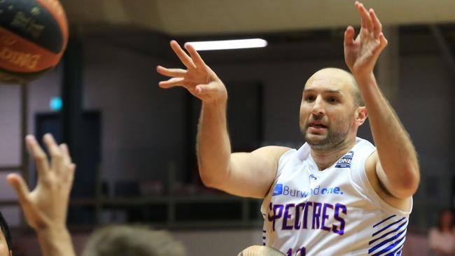 Nunawading Spectres veteran Simon Conn Picture: Peter Ristevski