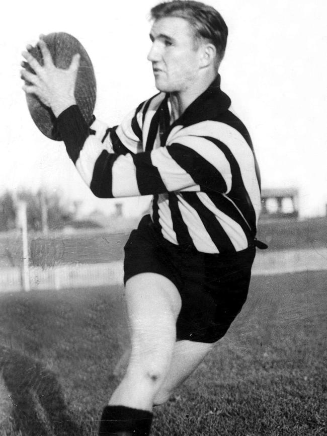 Collingwood champion Bob Rose.