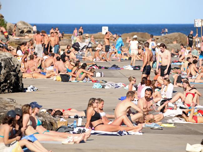 SYDNEY, AUSTRALIA - NCA NewsWire Photos, September 12 2020: Sydneysiders are pictured enjoying warm weather at Clovelly Beach despite the NSW Health stay-at-home orders. Picture: NCA NewsWire / Nicholas Eagar