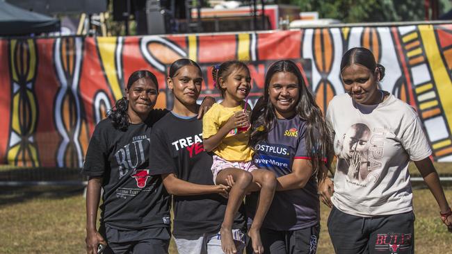 BARUNGA, AUSTRALIA - NewsWire Photos - JUNE 07, 2024:Jenna Singh , Luriese Ulamari , Lilly - Rose Davey , Kenita Bush and Monique Ulamari as the annual Barunga Festival, 375 km south of Darwin as the community of Barunga opens its doors to the world in a celebration of Culture, Sport and Art Picture: NewsWire / Glenn Campbell