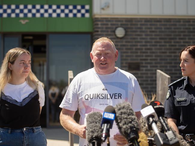 Samantha’s husband Mick Murphy and daughter Jess Murphy, speak to media outside Ballarat West police station. Picture: Nicki Connolly