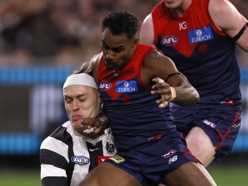 Will Kysaiah Pickett face MRO scrutiny for this hit on Darcy Moore? Photo by Darrian Traynor/Getty Images.