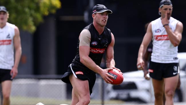 Tom Mitchell could be back playing the role he plays best at Collingwood. Picture: Michael Klein