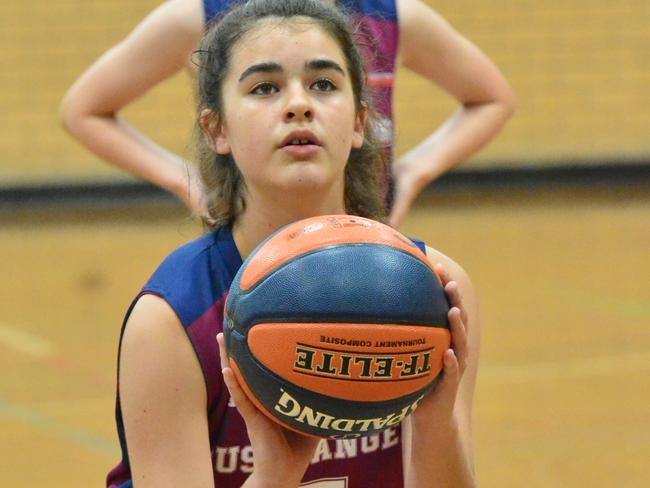 Action from the Australian Country Junior Basketball Cup. Picture: Tony Long