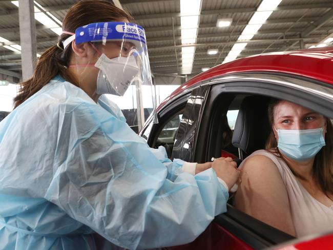 MELBOURNE, AUSTRALIA - NewsWire Photos, AUGUST 9, 2021.  Australia's first drive-thru Covid-19 vaccination in Melton, Victoria. Picture: NCA NewsWire / David Crosling