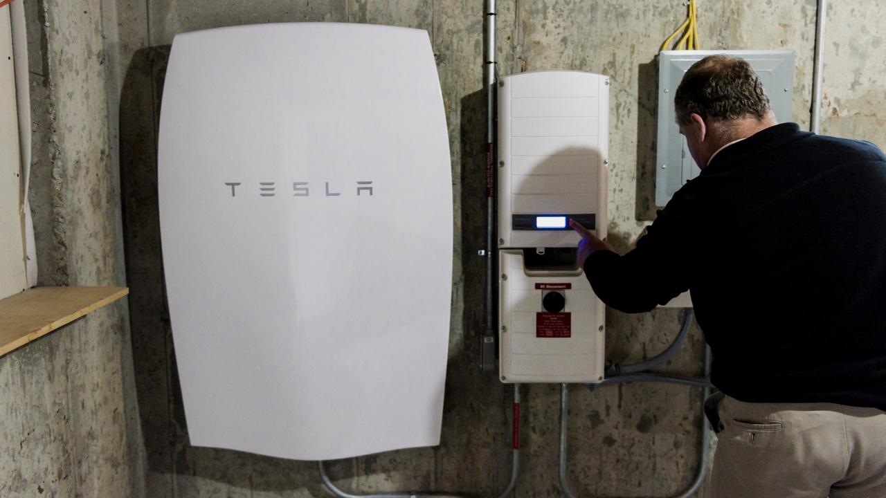 Labor will offer $2000 rebates for households to install solar batteries like the Tesla Powerwall. Photographer: Ian Thomas Jansen-Lonnquist/Bloomberg