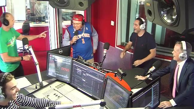 Bill Shorten takes on an all-star rap battle on Fitzy & Wippa