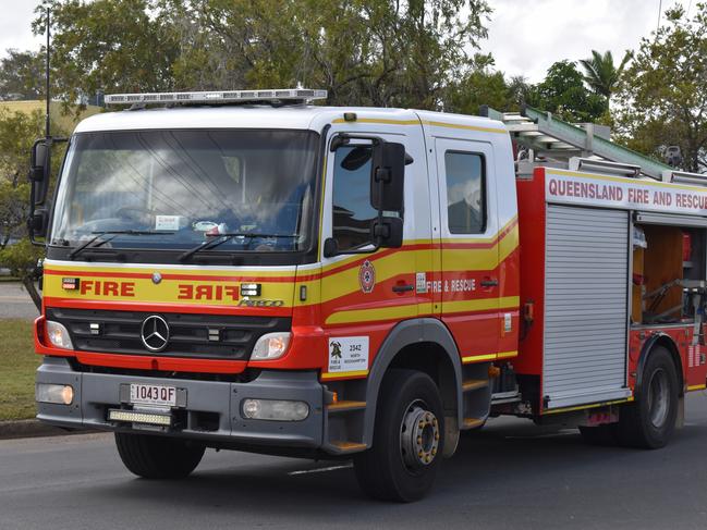 A Queensland Fire Department spokesman said two crews arrived at 7:50 at the accident on Lakes Creek Road, with all four occupants outside of their vehicles.