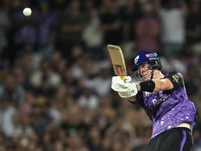 HOBART, AUSTRALIA - JANUARY 27: Mitch Owen of the Hurricanes hits a six during the BBL The Final match between Hobart Hurricanes and Sydney Thunder at Ninja Stadium on January 27, 2025 in Hobart, Australia. (Photo by Steve Bell/Getty Images)