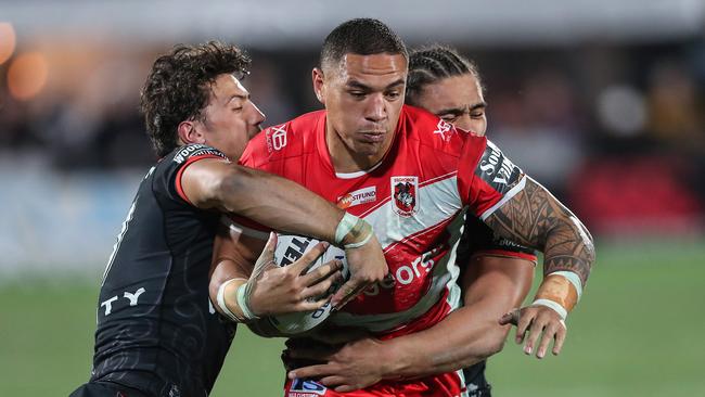 Tyson Frizell can help the Dragons’ forward pack lift during the finals. (AAP Image/David Rowland)