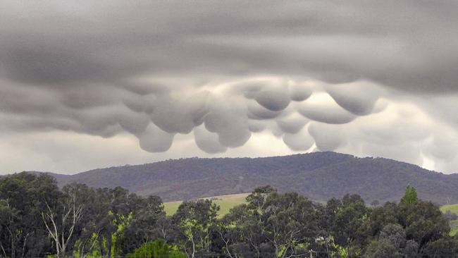 The Australian Weather Calendar 2021: Mammatus cloud at Oberne Creek, NSW, Picture: Robert Ellis