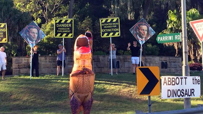 Protesters against Tony Abbott at the Spit Bridge on Sydney's North Shore. Picture: Facebook/Julie Giannesini