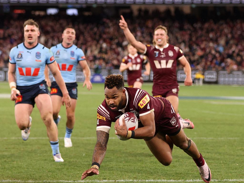 Hamiso Tabuai-Fidow crossed for a try after receiving treatment for his shoulder injury. Picture NRL photos