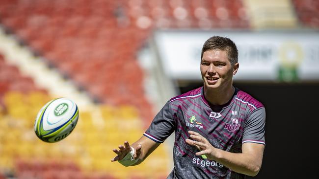 Recalled Reds lock Harry Hockings at training at Suncorp Stadium. Photo: Brendan Hertel, QRU