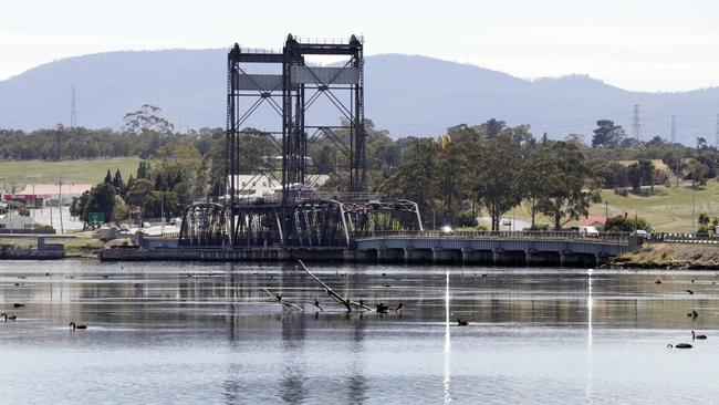 The State Government has advertised a stakeholder communications position it says will lead the delivery of external and internal communications for the Bridgewater Bridge project.