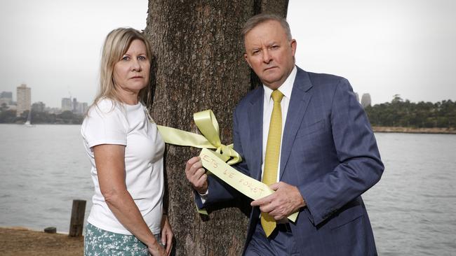 Opposition leader Anthony Albanese and mother Julie-Ann Finney who lost her son Dave in February. Picture: Chris Pavlich