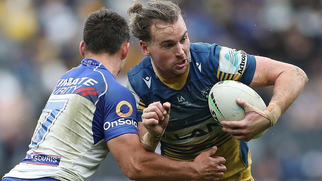 Clint Gutherson has re-signed (Photo by Mark Metcalfe/Getty Images)