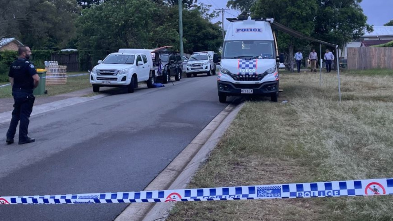 Police at the scene of an alleged stabbing at Fermont Rd in Underwood. Picture: Andreas Nicola