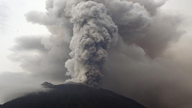 Indonesia volcano Tangkuban Perahu: Is this the world’s worst address ...