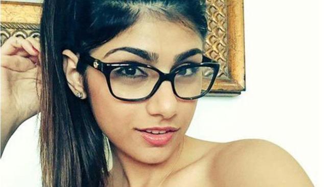 Mia Khalifa ejected from Los Angeles Dodgers vs. Chicago Cubs report |  news.com.au â€” Australia's leading news site