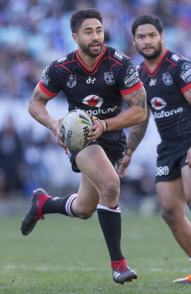 Shaun Johnson must lift for the Warriors to make a run to the title. (AAP Image/Craig Golding)