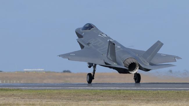 A new F-35 Joint Strike Fighter arrives at the Avalon airshow in Avalon, Melbourne. Pic: AAP