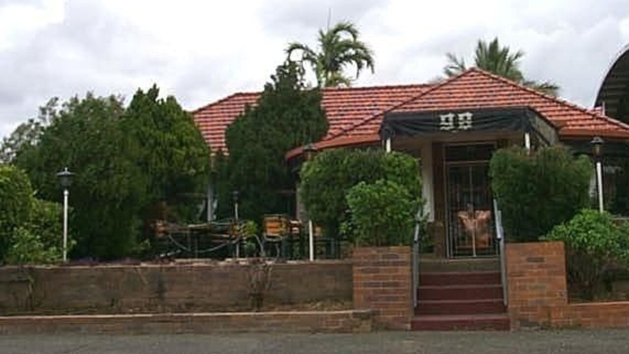 The Skyring's residence at 98 Victoria Parade, Rockhampton riverfront, taken in 2000.