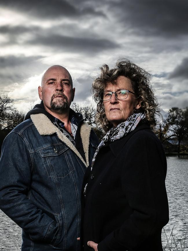 Siblings Searle and Donna Stratton in Bendigo. Picture: Julian Kingma