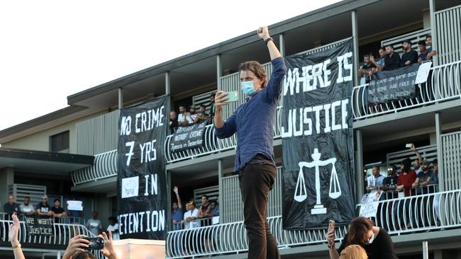 Protesters outside an ‘asylum seeker hotel’ in Kangaroo Point, Brisbane, last weekend. Picture: Liam Kidston.