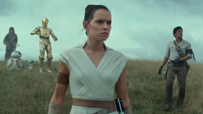 Rey (Daisy Ridley) in the Star Wars: The Rise of Skywalker trailer.