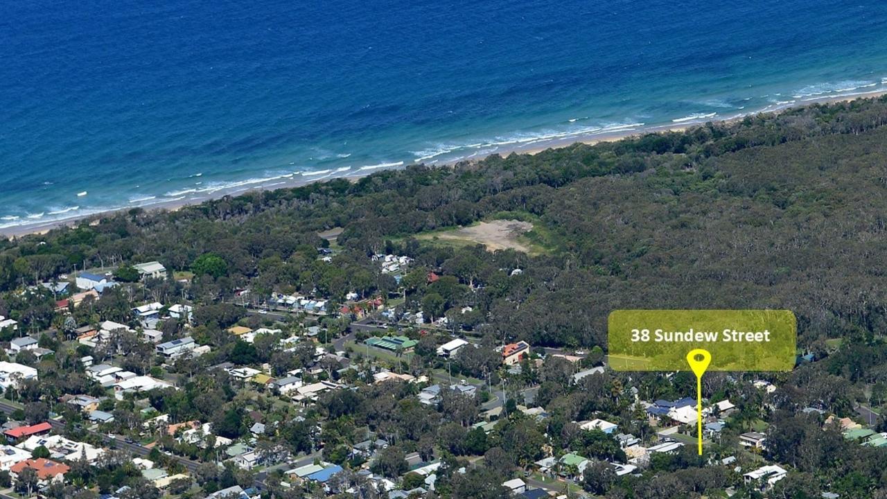 Beachside living is really in demand on the Coast as this Mudjimba property showed.