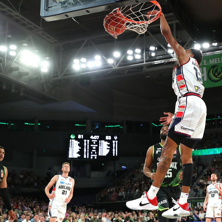 Craig Randall II dunks.