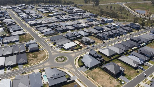 New homes in Gregory Hills built in 2019. Photo: Brook Mitchell/Getty Images)