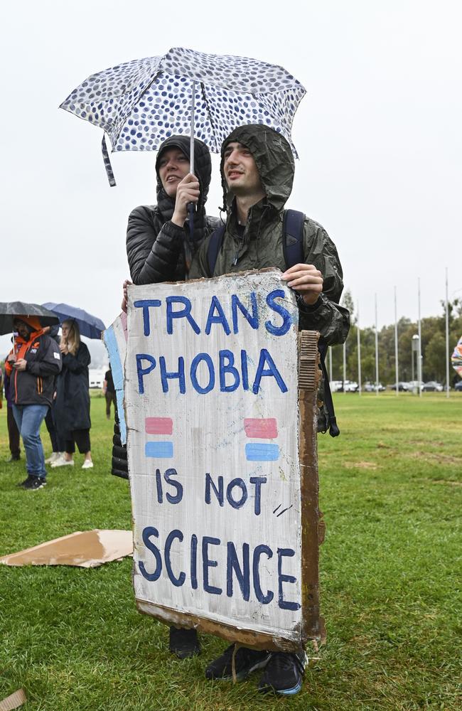 Attendees persevered through the rain. Picture: NCA NewsWire / Martin Ollman