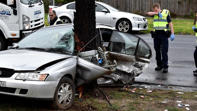 Essendon Police Car Ramming: Driver On Run After Smashing Into Police 