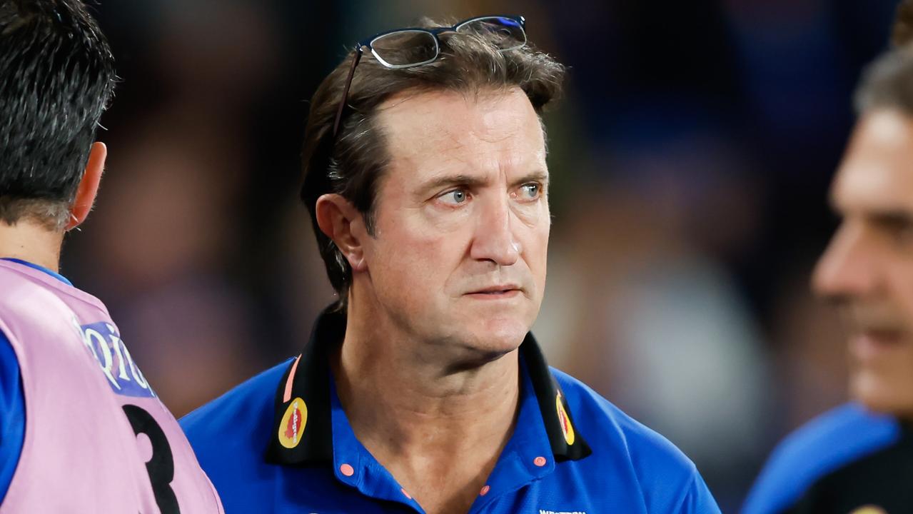 MELBOURNE, AUSTRALIA - AUGUST 4: Luke Beveridge, Senior Coach of the Bulldogs is seen during the 2023 AFL Round 21 match between the Western Bulldogs and the Richmond Tigers at Marvel Stadium on August 4, 2023 in Melbourne, Australia. (Photo by Dylan Burns/AFL Photos via Getty Images)