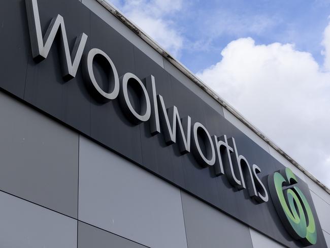 Woolworths ran a trial across four of its distribution sites in Sydney in late August where all staff and contractors were required to conduct a rapid antigen test before entering the workplace. Picture: NCA NewsWire / Sarah Marshall