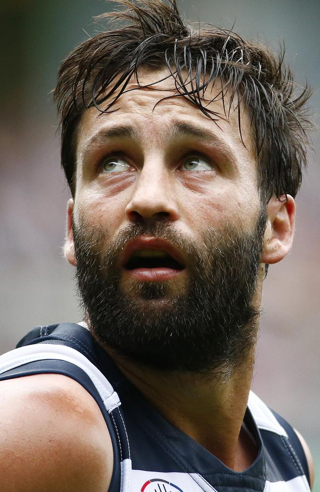 ‘I even make this look good.’ We wouldn’t have blamed Jimmy if he thought that when he caught a glimpse of himself on the MCG scoreboard against the Bombers. Picture: Colleen Petch.