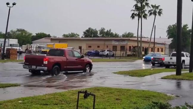 Vehicles Make Splash as ‘Incredible’ Rain Causes Oldsmar Flooding | The ...