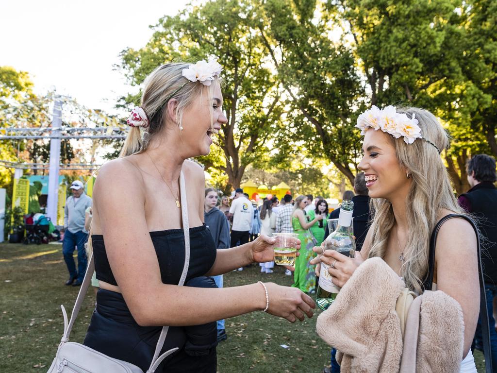 Ella Price (left) and Jacqui Lambert at the Festival of Food and Wine, Carnival of Flowers 2022, Saturday, September 10, 2022. Picture: Kevin Farmer